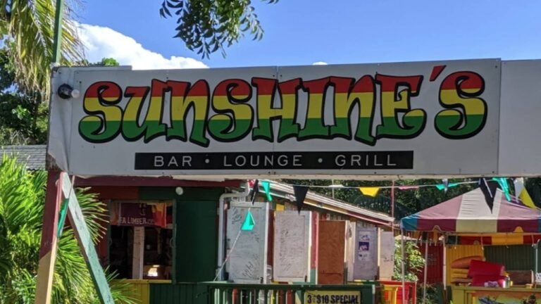 Read more about the article Sunshine Beach Bar and Grills’ Killer Bee wins Best Rum Punch Award 