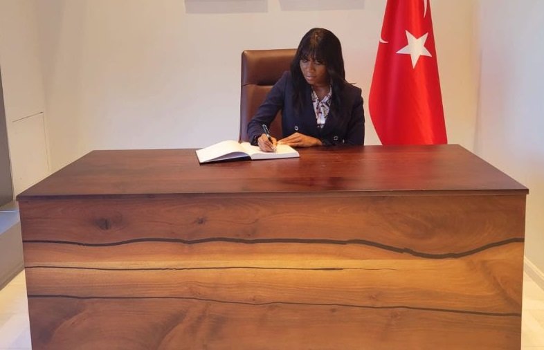 You are currently viewing Permanent Representative to UN signs book of Condolences following 7.8 quake in Turkey