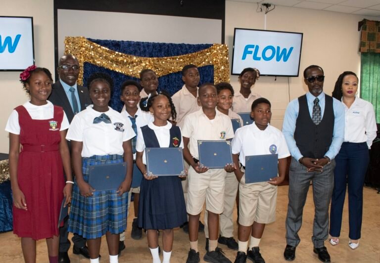Read more about the article FLOW scholarship holders recognized during award ceremony