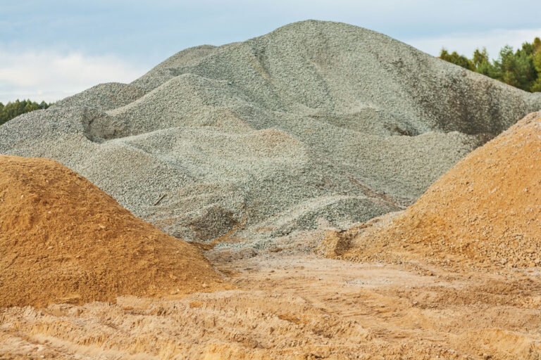 Read more about the article Rising sand prices and consideration for Sand Mining on Nevis discussed