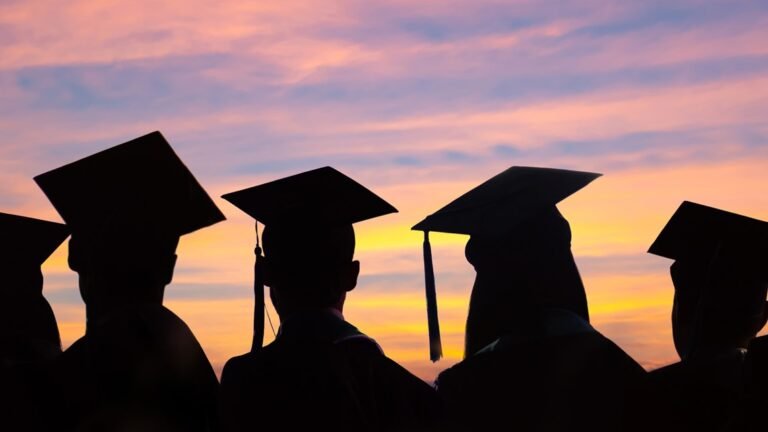 Read more about the article EPPS sees off 11 students as they leave primary education