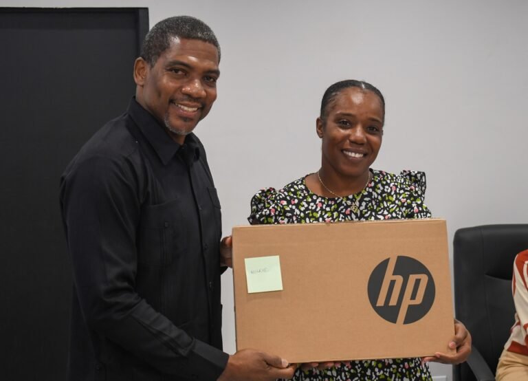 Read more about the article First cohort of Cyber Nations Programme trainees receive laptops