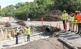 Minister of Public Works, Spencer makes announcement about Road Works