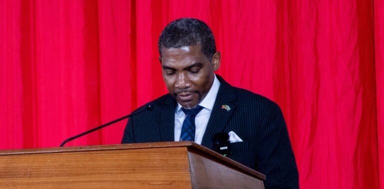 Read more about the article SKN’s PM pays tribute to former President of Suriname