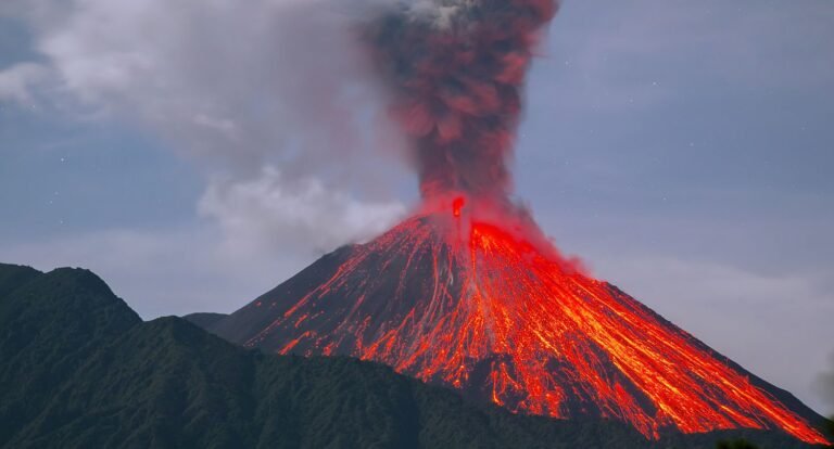 Read more about the article “What to Do Before, During, and After a Volcanic Eruption”